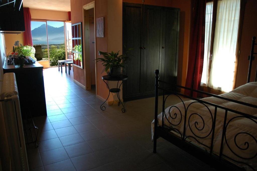Bed And Breakfast Studios Alto Lago Di Como Gravedona Habitación foto